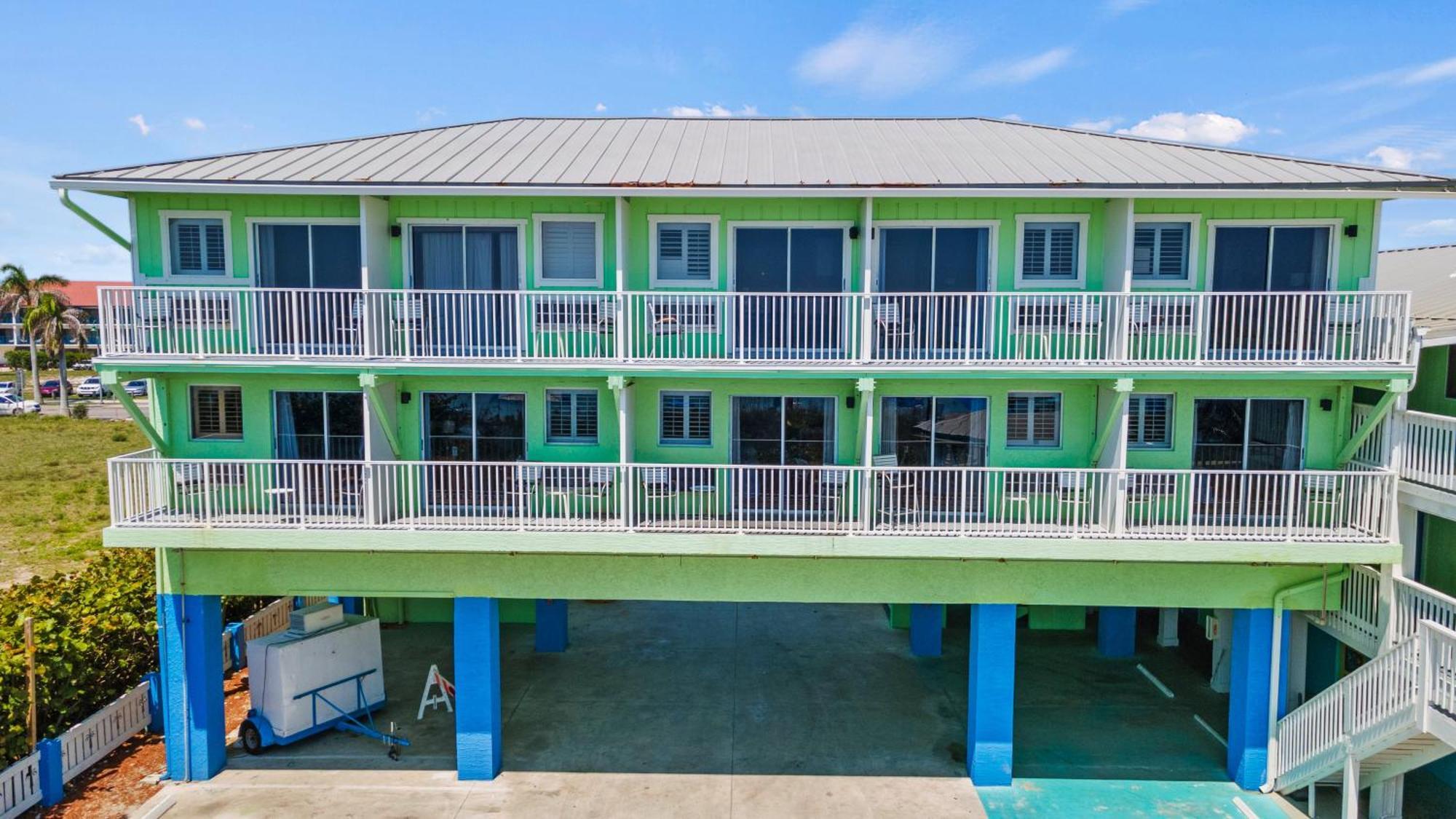 Ocean View Hotel Room With Balcony- King Bed #21 Fort Pierce Ngoại thất bức ảnh